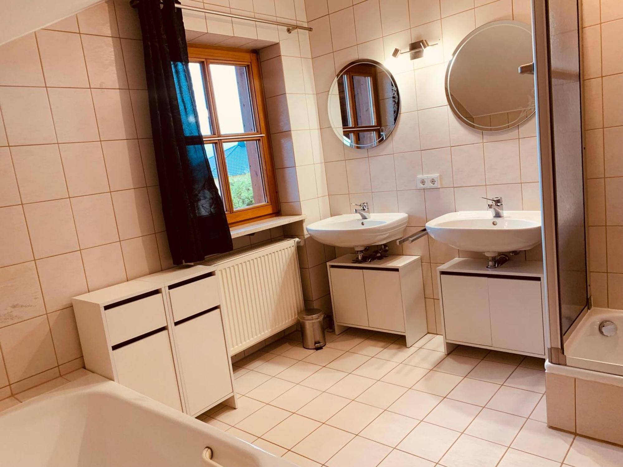 Adlerhorst, 4 Schlafzimmer, Blick In Die Alpen, Parkplatz Thyrnau Exterior photo